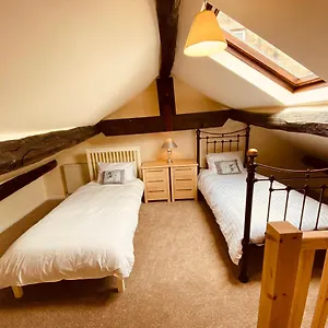 https://heptonstall-cottage.yorkshirehotels.net